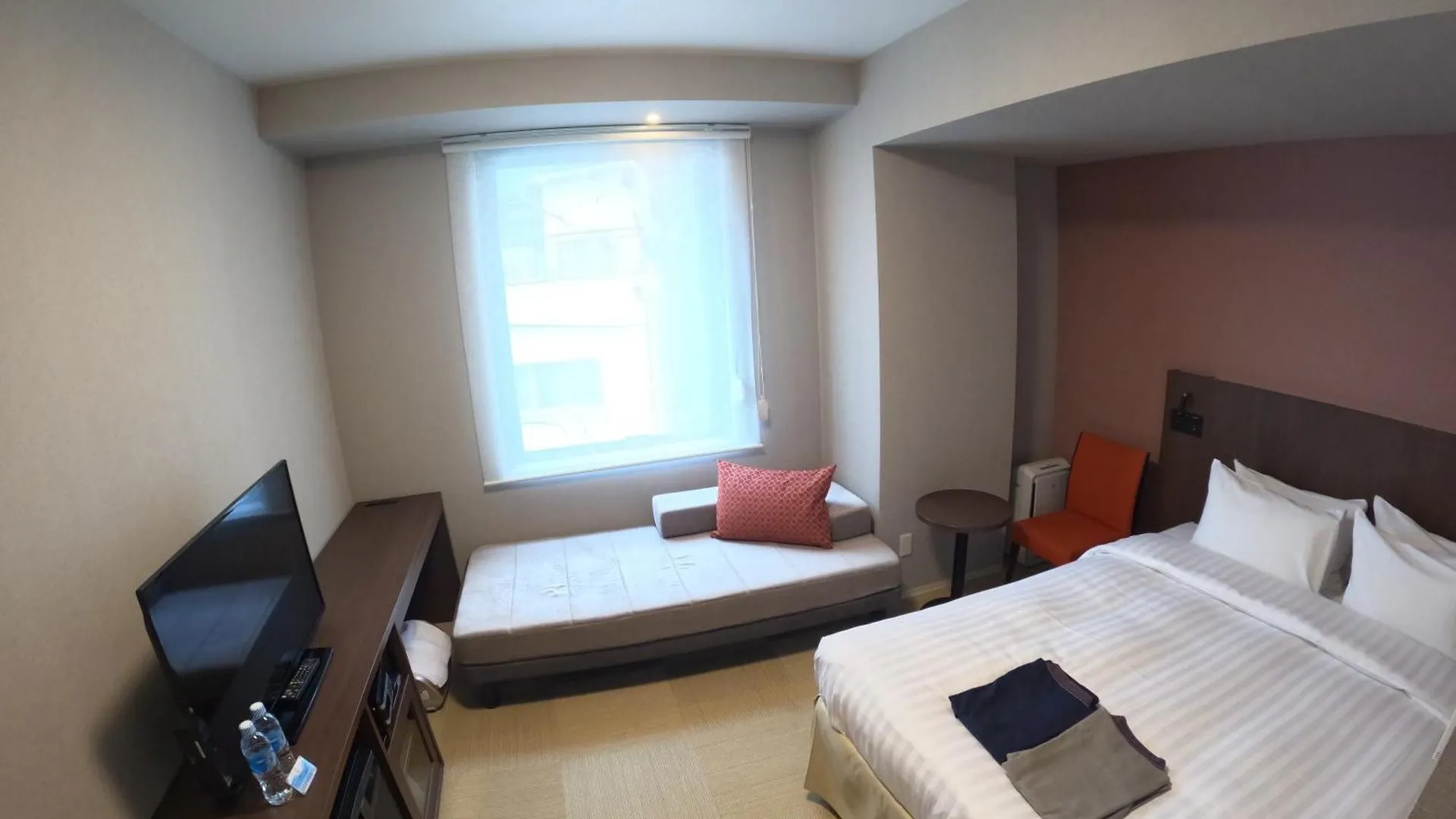 Hiyori Hotel Osaka Namba Station 4*,